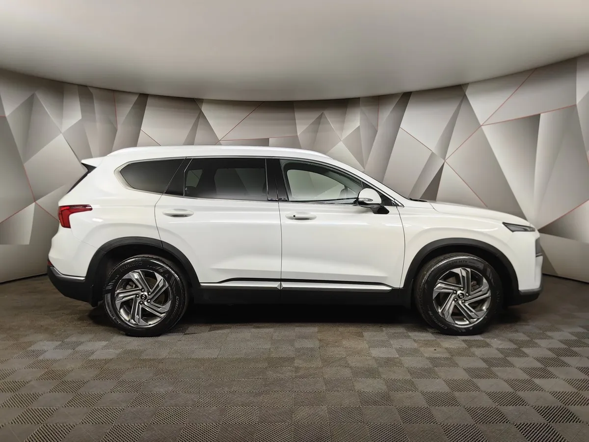Hyundai Santa Fe 2.5 AWD 6AT (180 л.с.) Prestige Белый в АВИЛОН. Слайд №6 Hyundai Santa Fe 2.5 AWD 6AT (180 л.с.) Prestige Белый в АВИЛОН. Слайд №6
