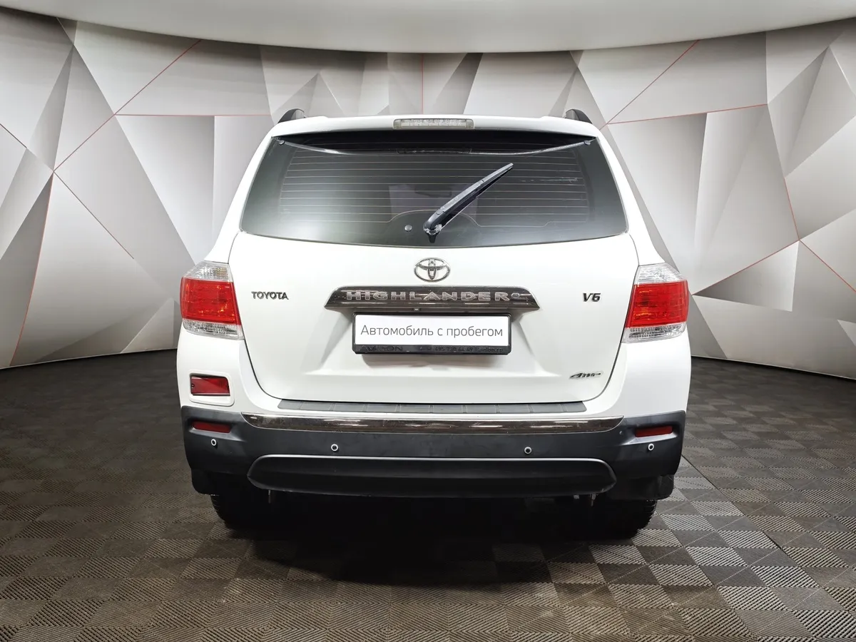 Toyota Highlander 3.5 AT 4WD (273 л.с.) Комфорт Белый в АВИЛОН. Слайд №8