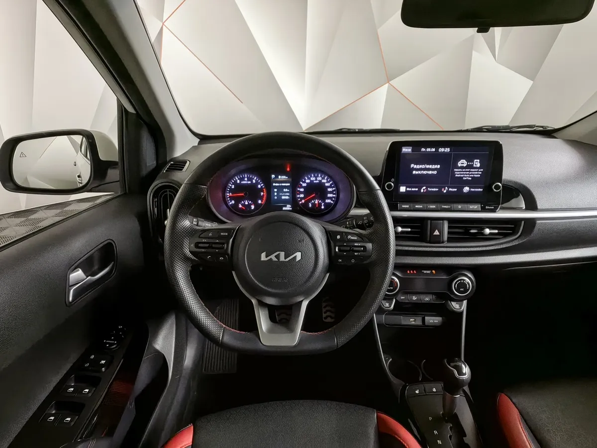 Kia Picanto 1.0 MPI MT (67 л.с.) GT Line Белый в АВИЛОН. Слайд №19