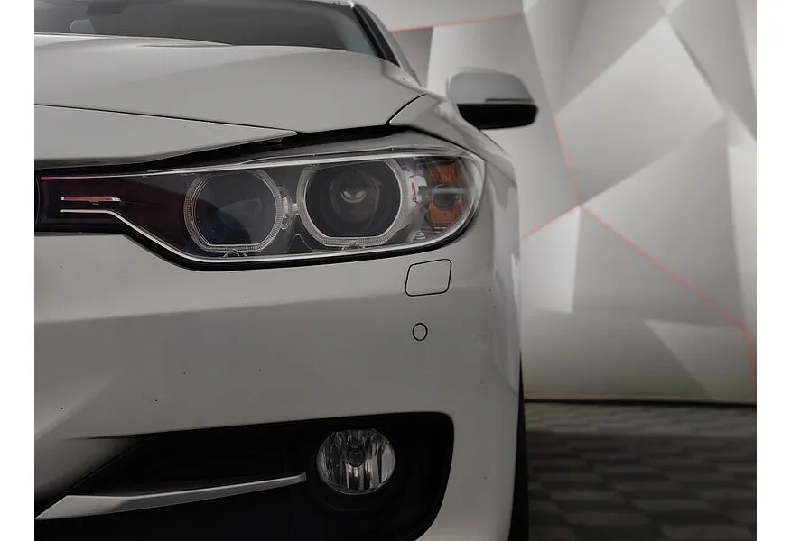 BMW 3 серия 320d xDrive AT (190 л.с.) Base Локальная сборка Белый в АВИЛОН. Слайд №8