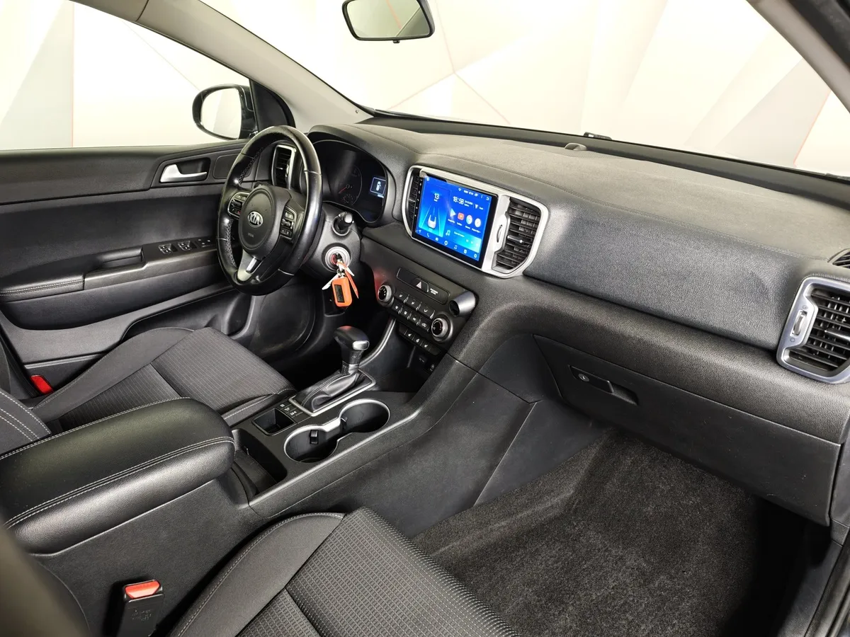 Kia Sportage 2.0 AT 4WD (150 л.с.) Comfort Черный в АВИЛОН. Слайд №13