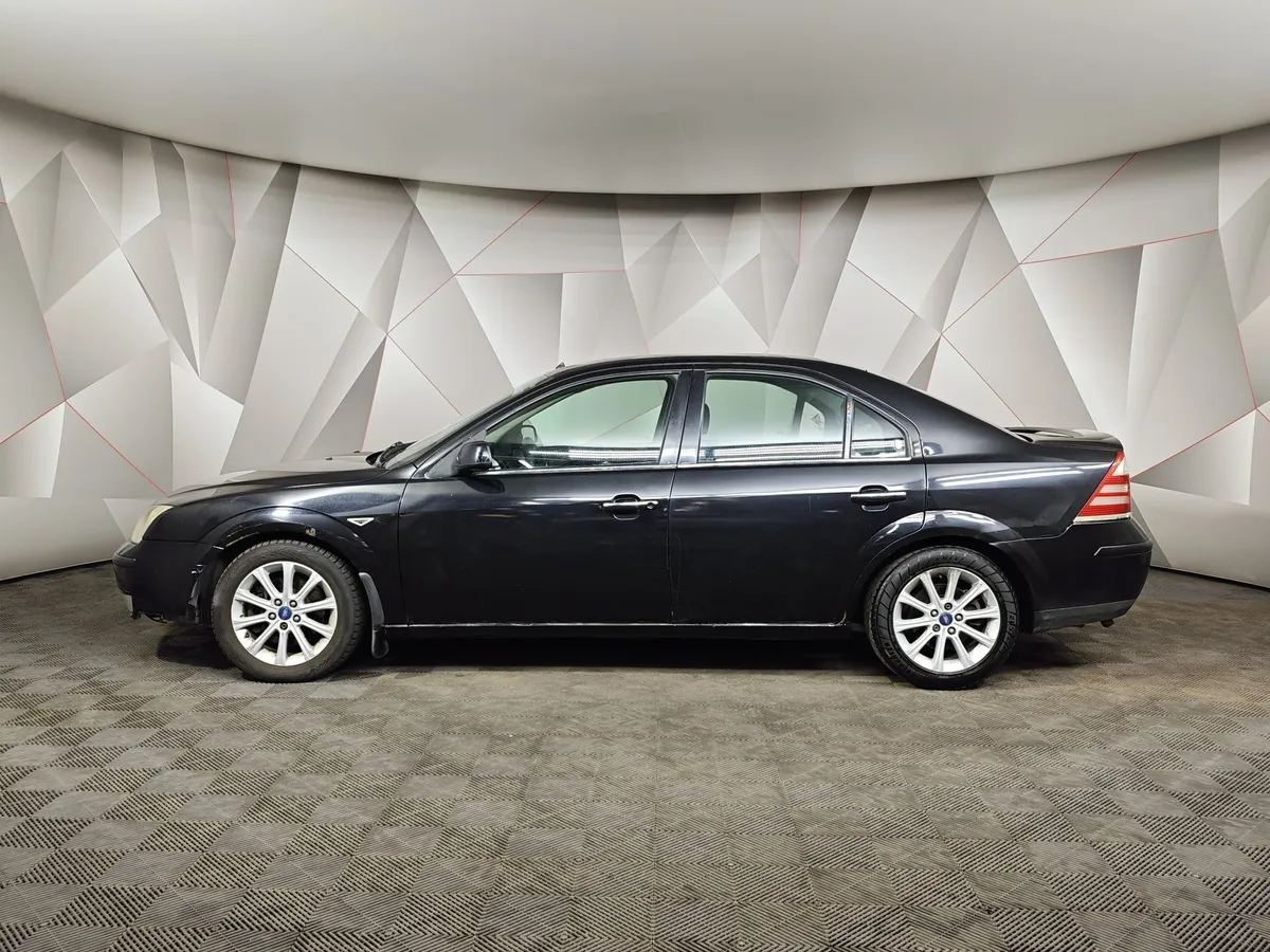 Ford Mondeo 2.0 MT (145 л.с.) Черный в АВИЛОН. Слайд №5