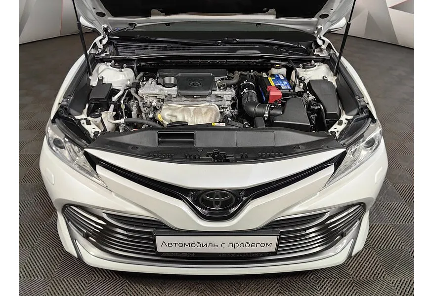 Toyota Camry 2.5 AT (181 л.с.) Классик Белый в АВИЛОН. Слайд №11