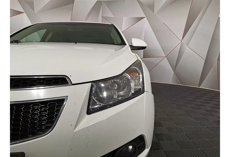 Chevrolet Cruze 1.6 AT (109 л.с.) Белый в АВИЛОН. Слайд №10