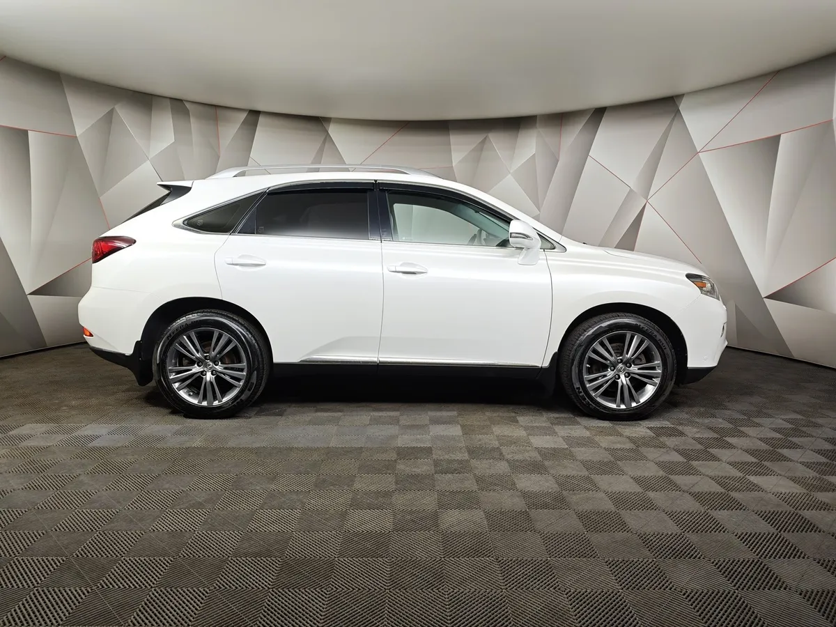 Lexus RX 350 AT AWD (300 л.с.) Premium Белый в АВИЛОН. Слайд №6