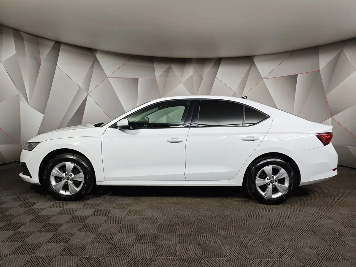 Skoda Octavia 1.4 AT FWD (150 л.с.) Белый в АВИЛОН. Слайд №5