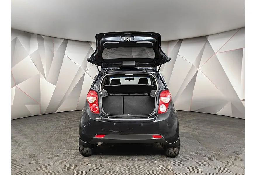 Chevrolet Spark 1.0 AT (68 л.с.) LS Черный в АВИЛОН. Слайд №11 Chevrolet Spark 1.0 AT (68 л.с.) LS Черный в АВИЛОН. Слайд №11