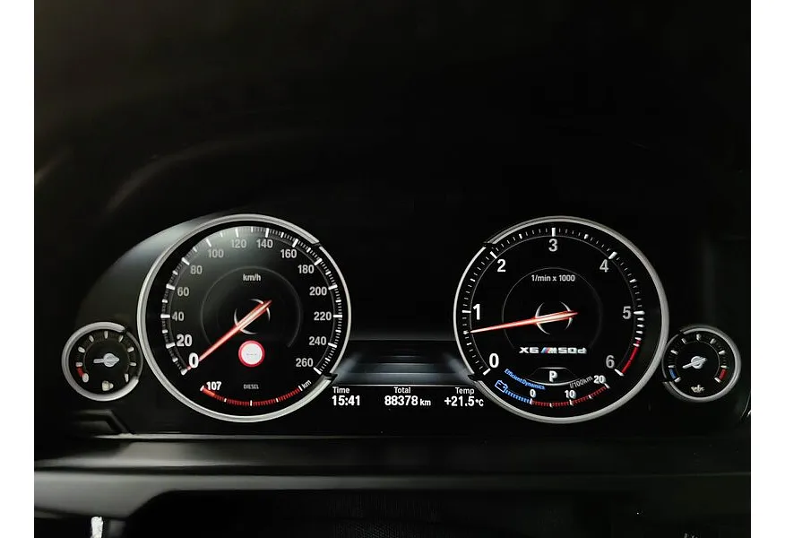 BMW X6 M50d Servotronic (381 л.с.) M Sport Белый в АВИЛОН. Слайд №13