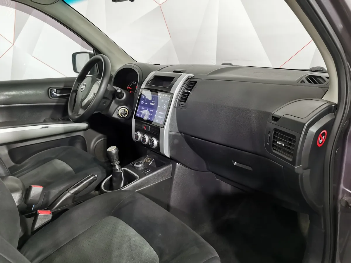 Nissan X-Trail 2.0 MT AWD (141 л.с.) Фиолетовый в АВИЛОН. Слайд №11