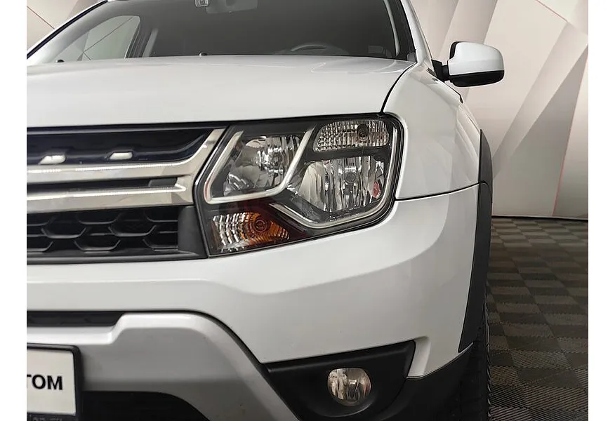 Renault Duster 2.0 MT 4x4 (143 л.с.) Белый в АВИЛОН. Слайд №10