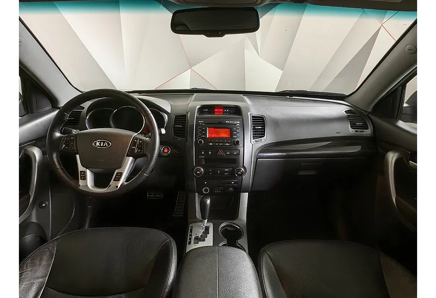 Kia Sorento 2.4 AT 4WD (175 л.с.) Comfort Серый в АВИЛОН. Слайд №13