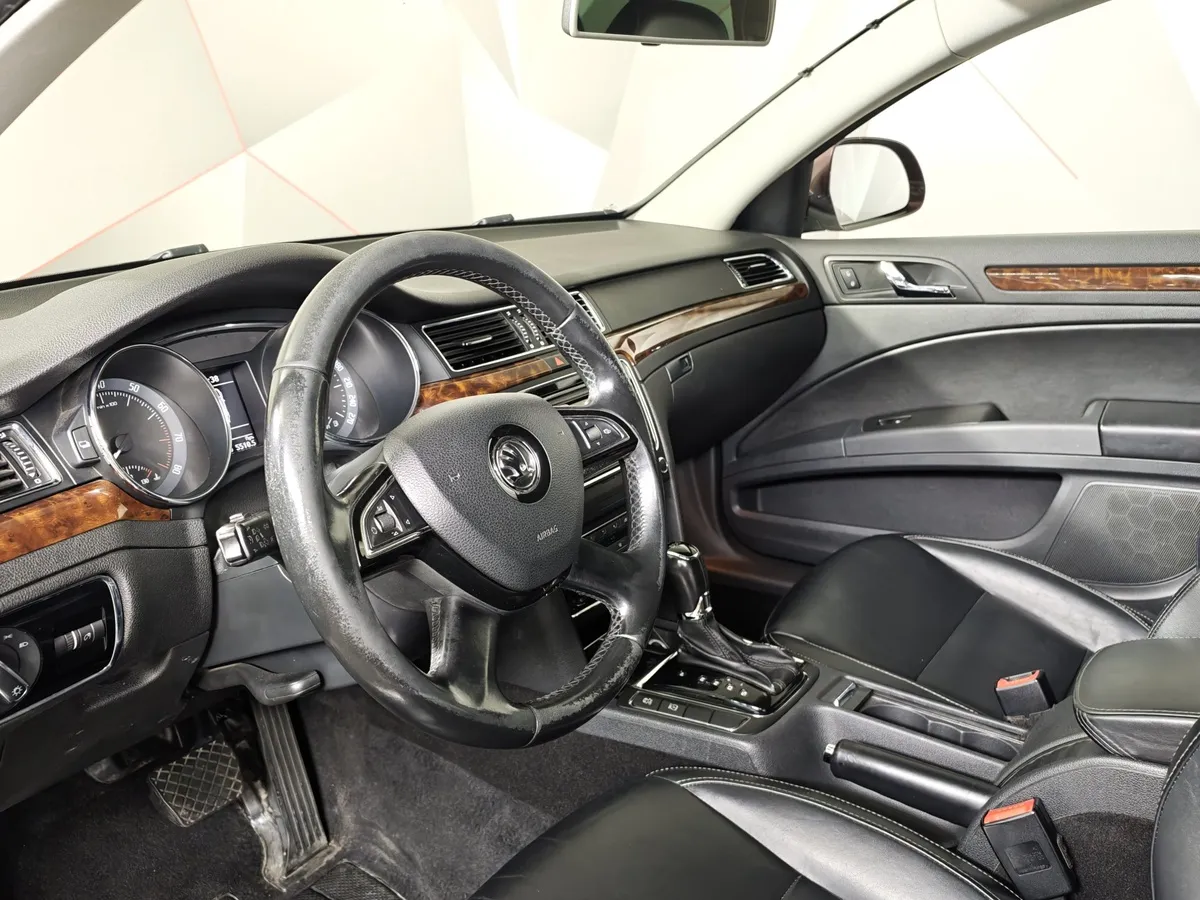 Skoda Superb 1.8 TSI DSG (152 л.с.) Красный в АВИЛОН. Слайд №19