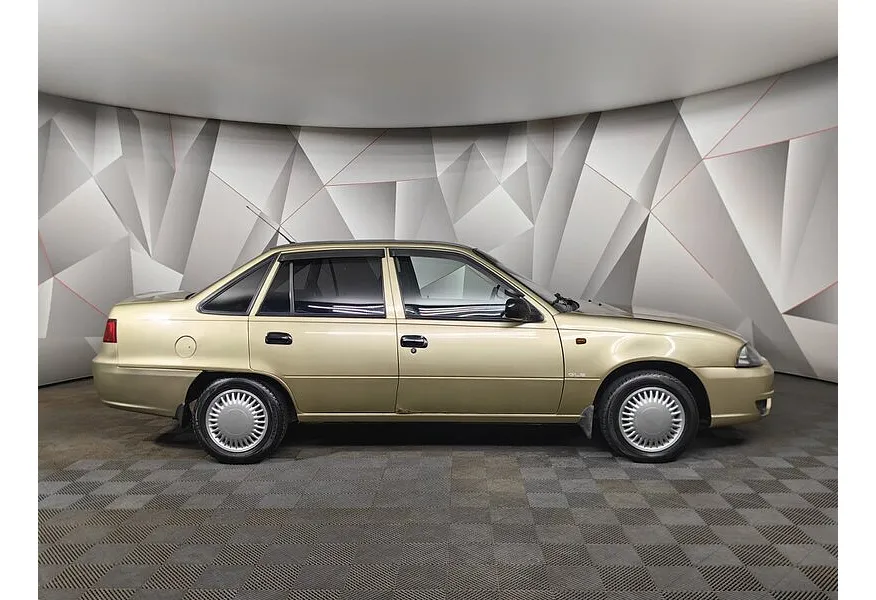 LIVE. Слайд №4