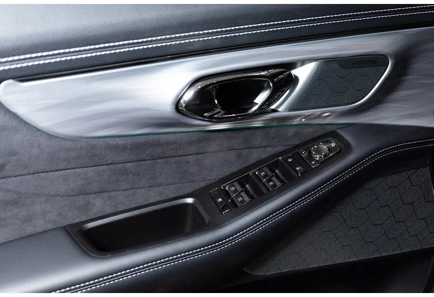 LIVE. Слайд №18