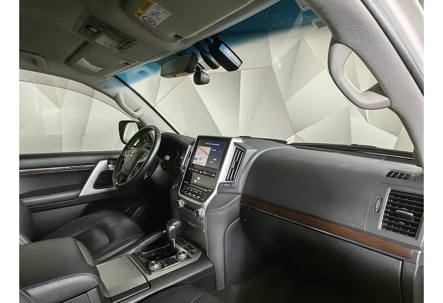 АВИЛОН - Toyota Land Cruiser 4.6 AT 4WD (5 мест) (309 л.с.) Белый - slide 8
