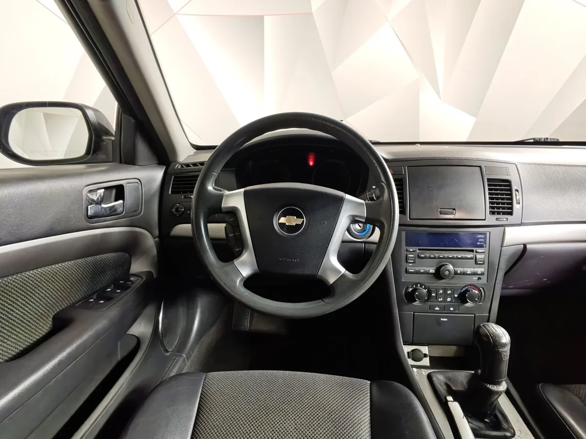 Chevrolet Epica 2.0 MT (143 л.с.) Черный в АВИЛОН. Слайд №17
