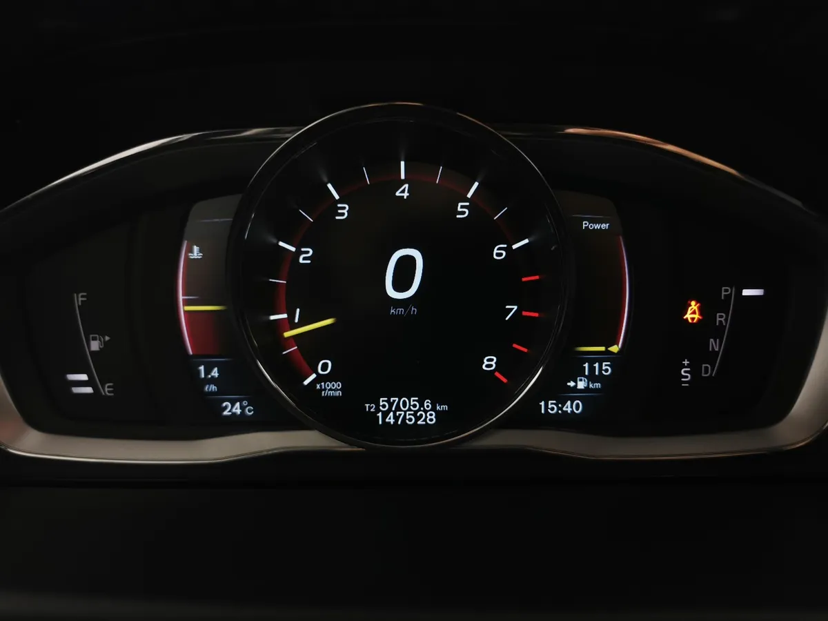 Volvo S80 2.5 Turbo Geartronic (231 л.с.) Коричневый в АВИЛОН. Слайд №17