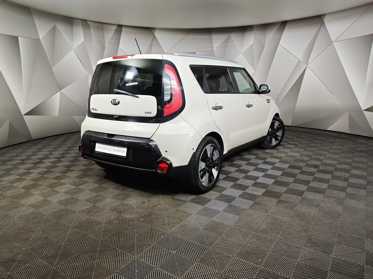 Kia Soul 1.6 VGT AT (128 л.с.) Бежевый в АВИЛОН. Слайд №2
