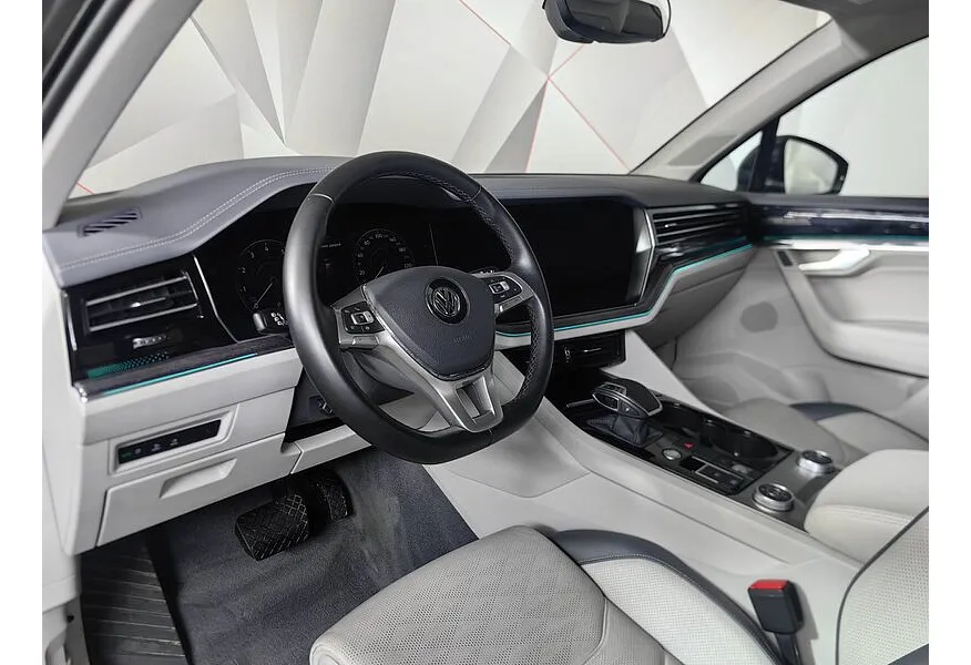 АВИЛОН - Volkswagen Touareg 2.0 TSI Tiptronic 4Motion (249 л.с.) Exclusive Серый - slide 14
