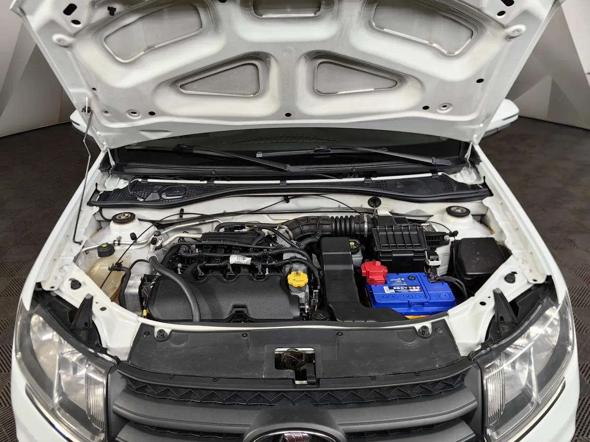 ВАЗ (Lada) Largus 1.6 MT 16 кл (5 мест) (105 л.с.) Белый в АВИЛОН. Слайд №11