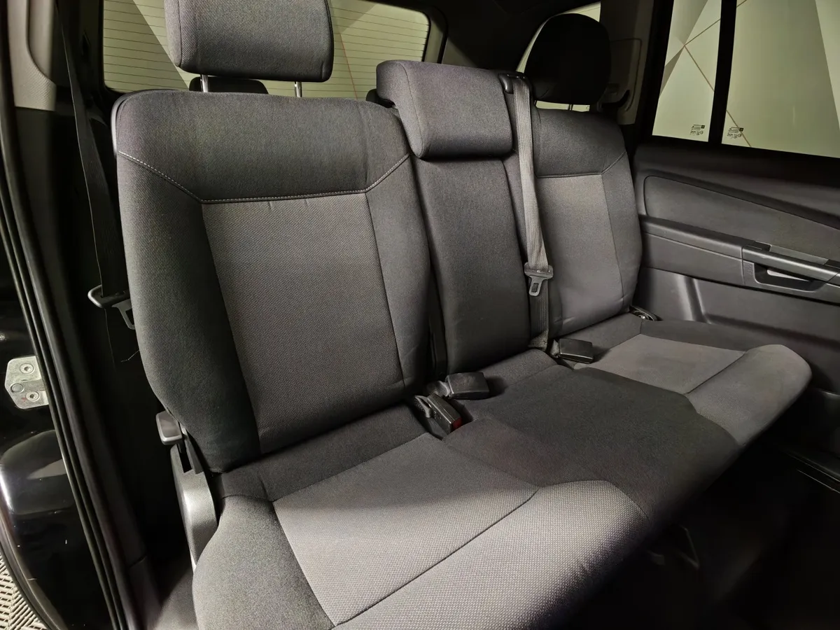 Opel Zafira 1.8 Easytronic (140 л.с.) Черный в АВИЛОН. Слайд №15