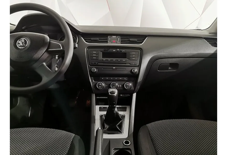 Skoda Octavia 1.4 TSI MT (140 л.с.) Коричневый в АВИЛОН. Слайд №14