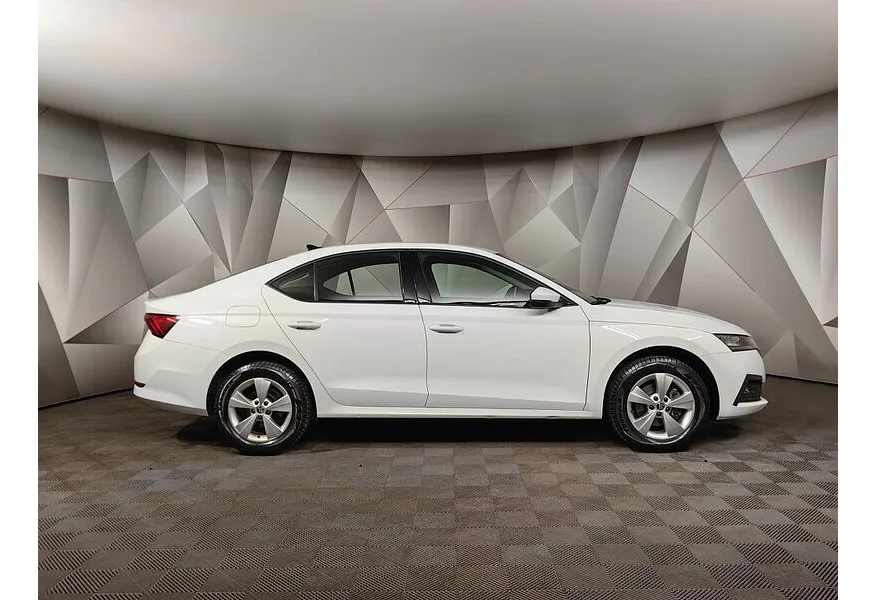 Skoda Octavia 1.4 AT FWD (150 л.с.) Белый в АВИЛОН. Слайд №6