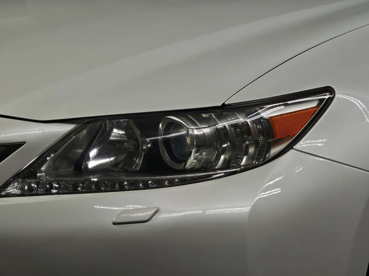 Lexus ES 250 AT (184 л.с.) Comfort Белый в АВИЛОН. Слайд №10