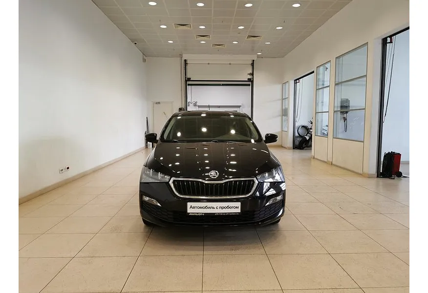 Skoda Rapid 1.6 AT (110 л.с.) Черный в АВИЛОН. Слайд №7