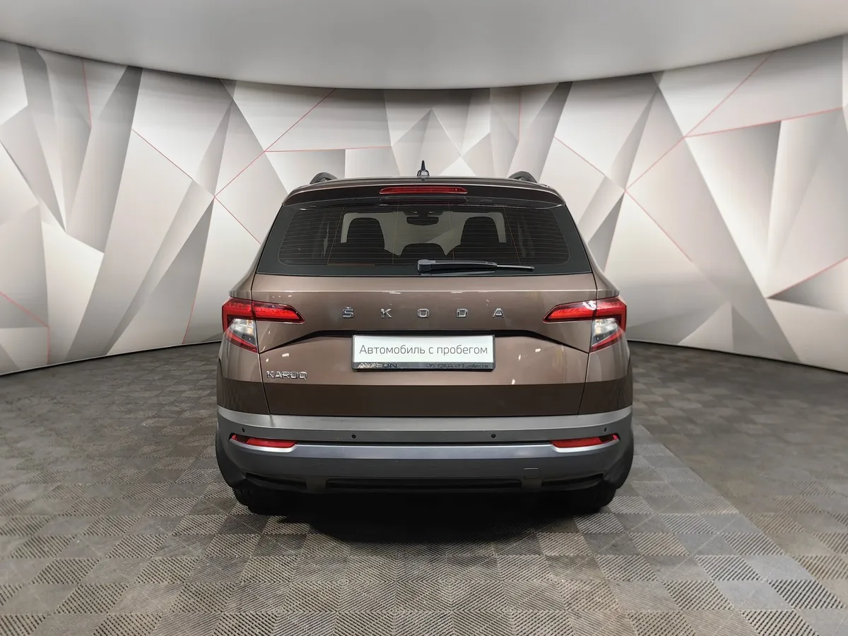 Skoda Karoq 1.4 AT FWD (150 л.с.) Ambition Коричневый в АВИЛОН. Слайд №8