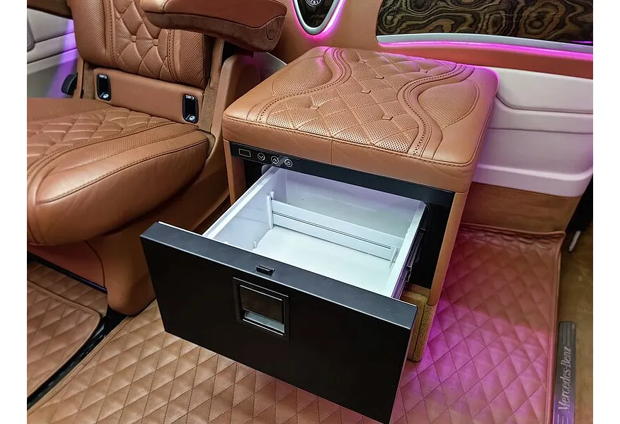 АВИЛОН - Mercedes-Benz V-Класс V 250 BlueTEC 7G-Tronic Plus L3 4x4 (190 л.с.) AVANTGARDE Черный - slide 17