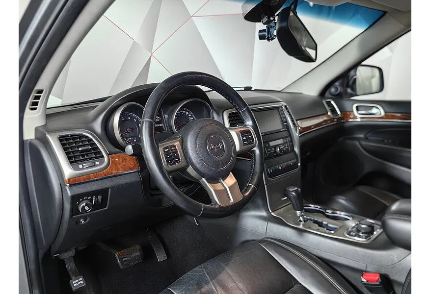 Jeep Grand Cherokee 3.6 AT AWD (286 л.с.) Серый в АВИЛОН. Слайд №19