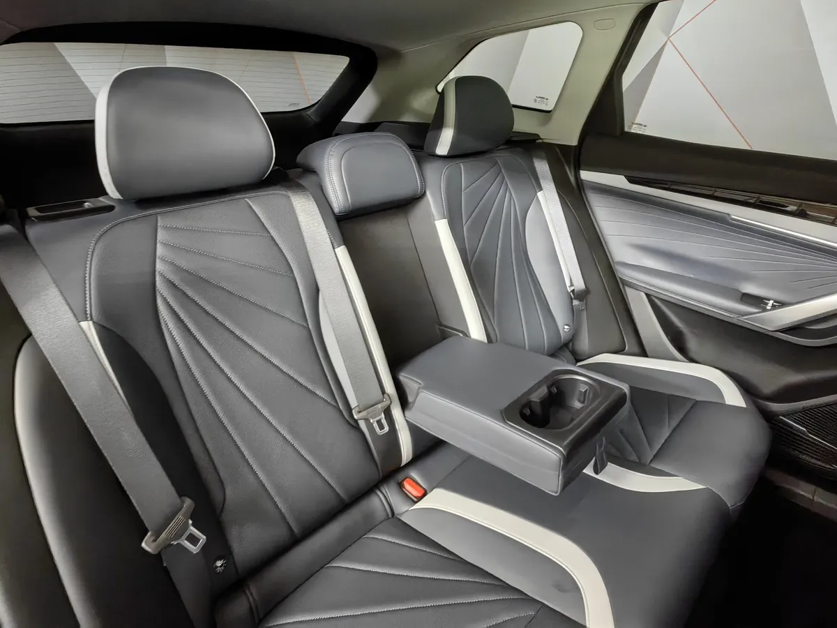 Geely Atlas 2.0T 7DCT 2WD (200 л.с.) Flagship Синий в АВИЛОН. Слайд №16