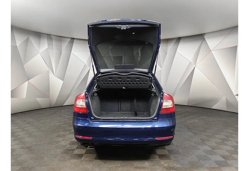 АВИЛОН - Skoda Octavia 1.8 TSI DSG (152 л.с.) Синий - slide 19