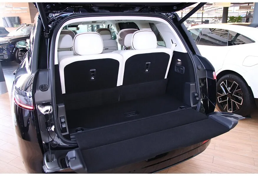 АВИЛОН - Lynk & Co 900 2.0 AT 4WD (884 л.с.) Ultra Черный - slide 16
