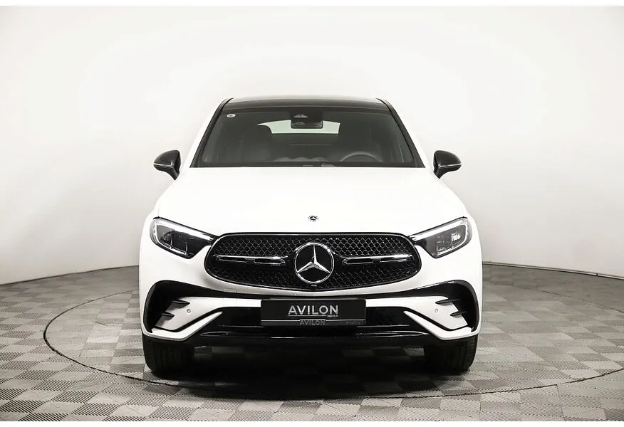 Mercedes-Benz GLC Купе 260 9G-TRONIC 4MATIC (204 л.с.) Белый в АВИЛОН. Слайд №3