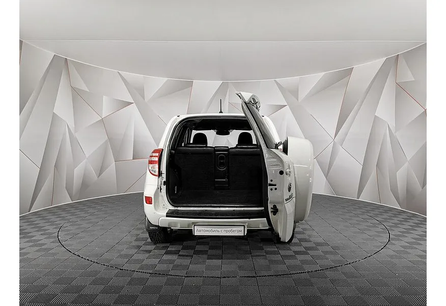 Toyota RAV4 2.0 CVT (158 л.с.) Белый в АВИЛОН. Слайд №12