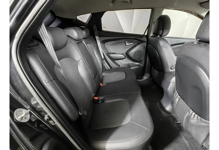 АВИЛОН - Hyundai ix35 2.0 MT 4WD (150 л.с.) Comfort Черный - slide 9
