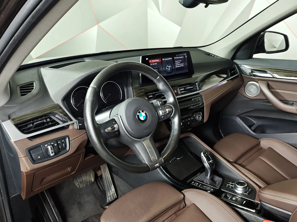 BMW X1 25i xDrive AT (231 л.с.) Коричневый в АВИЛОН. Слайд №12