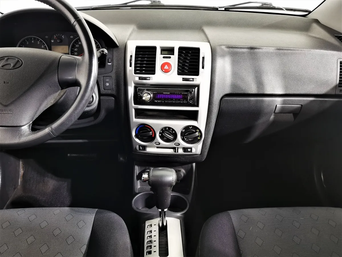 Hyundai Getz 1.4 AT (97 л.с.) Черный в АВИЛОН. Слайд №14