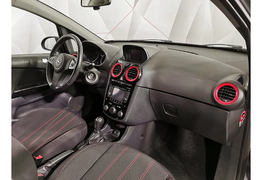 Opel Corsa 1.4 AT (101 л.с.) Черный в АВИЛОН. Слайд №11