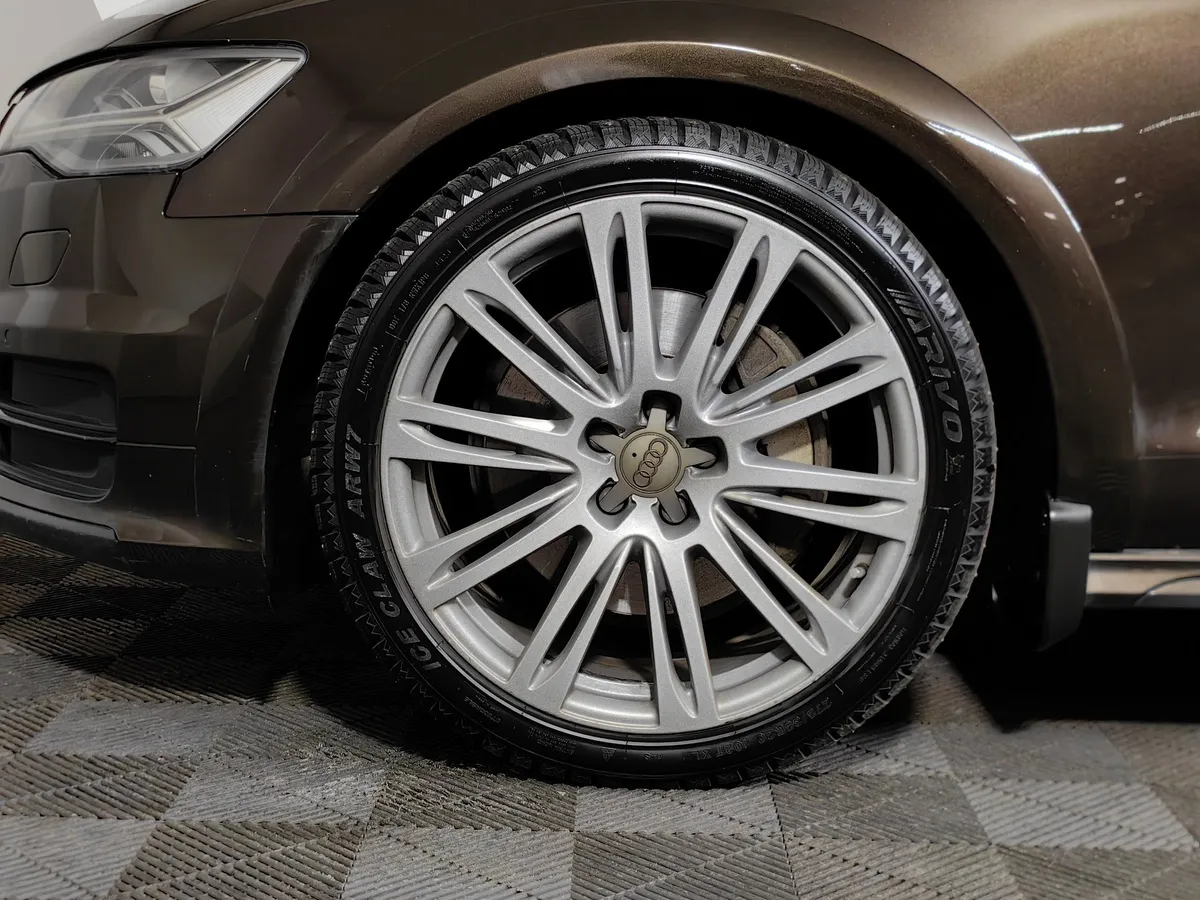 Audi A6 3.0 TFSI S tronic quattro (333 л.с.) Коричневый в АВИЛОН. Слайд №9