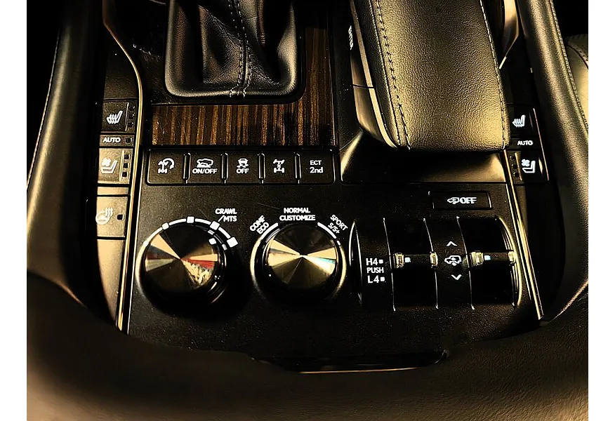 Lexus LX 450d AT (272 л.с.) Черный в АВИЛОН. Слайд №22