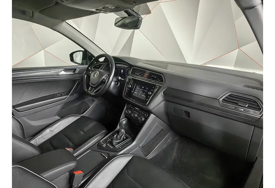 Volkswagen Tiguan 2.0 TSI 4Motion DSG (180 л.с.) Highline Черный в АВИЛОН. Слайд №12