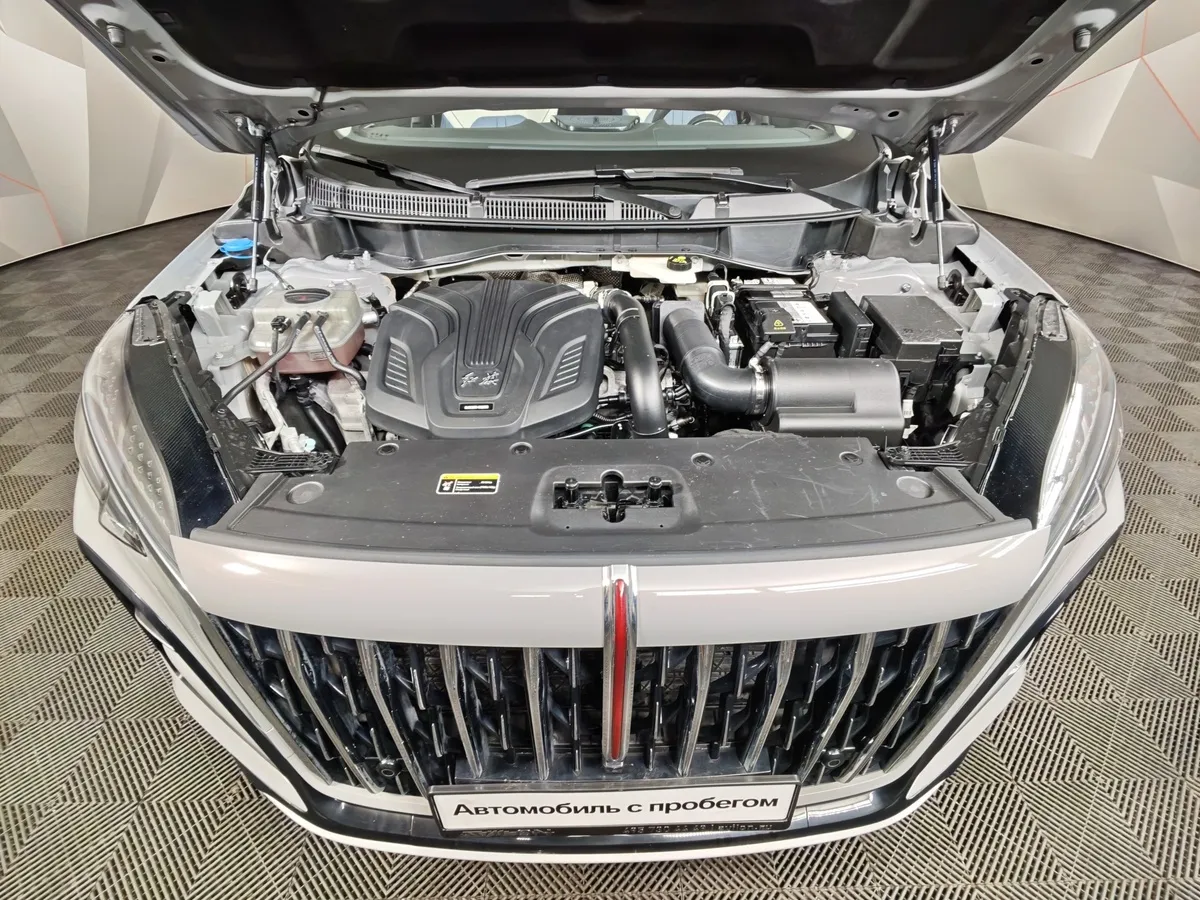 Hongqi HS3 2.0T 8AT 4WD (245 л.с.) Делюкс Серый в АВИЛОН. Слайд №11