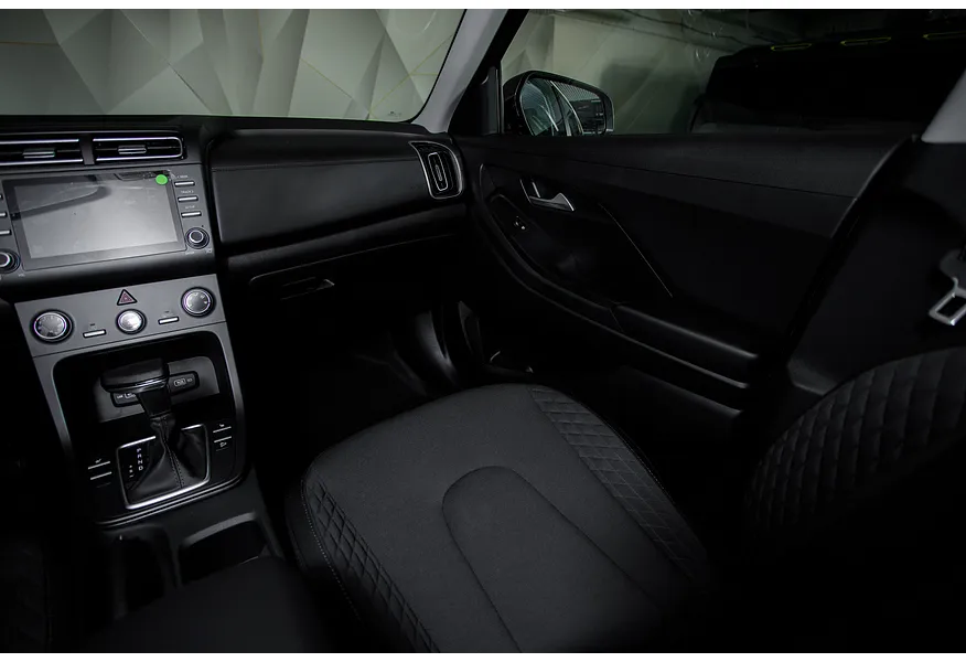 АВИЛОН - Solaris HC 1.6 MT 2WD (123 л.с.) Classic Серый - slide 6