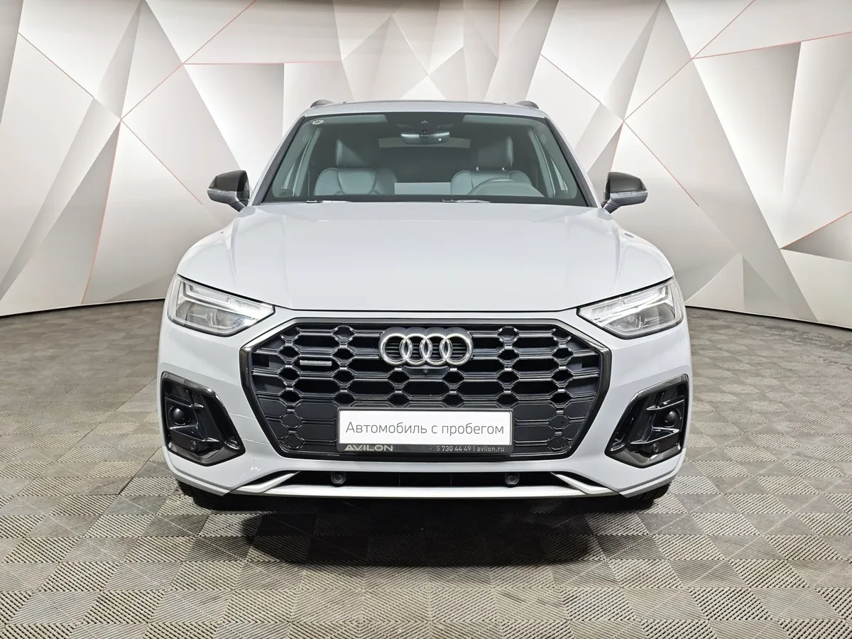 Audi Q5 L 2.0 TFSI S tronic quattro (245 л.с.) Luxury Dynamic Серый в АВИЛОН. Слайд №7
