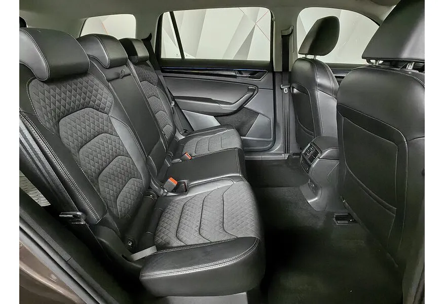 Skoda Kodiaq 2.0 TSI DSG 4X4 (180 л.с.) Коричневый в АВИЛОН. Слайд №15