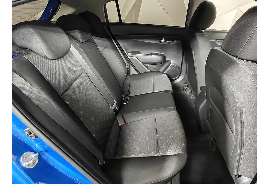 Kia Rio X-Line 1.6 AT (123 л.с.) Синий в АВИЛОН. Слайд №16 Kia Rio X-Line 1.6 AT (123 л.с.) Синий в АВИЛОН. Слайд №16