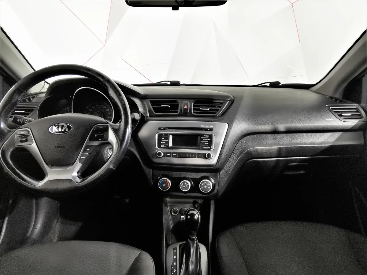 Kia Rio 1.6 AT (123 л.с.) Серый в АВИЛОН. Слайд №13